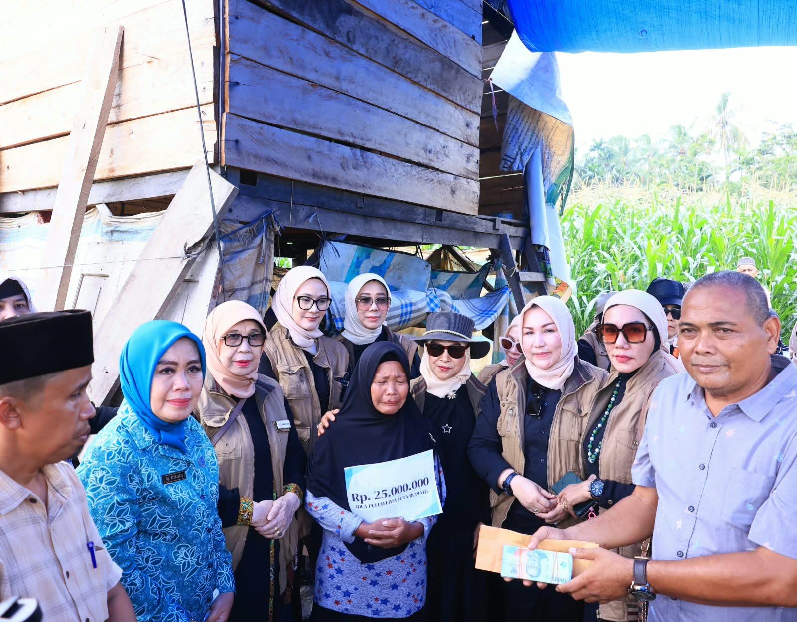 Indo Jalito Peduli Lanjutkan Gerakan Bedah Rumah di Padang Pariaman