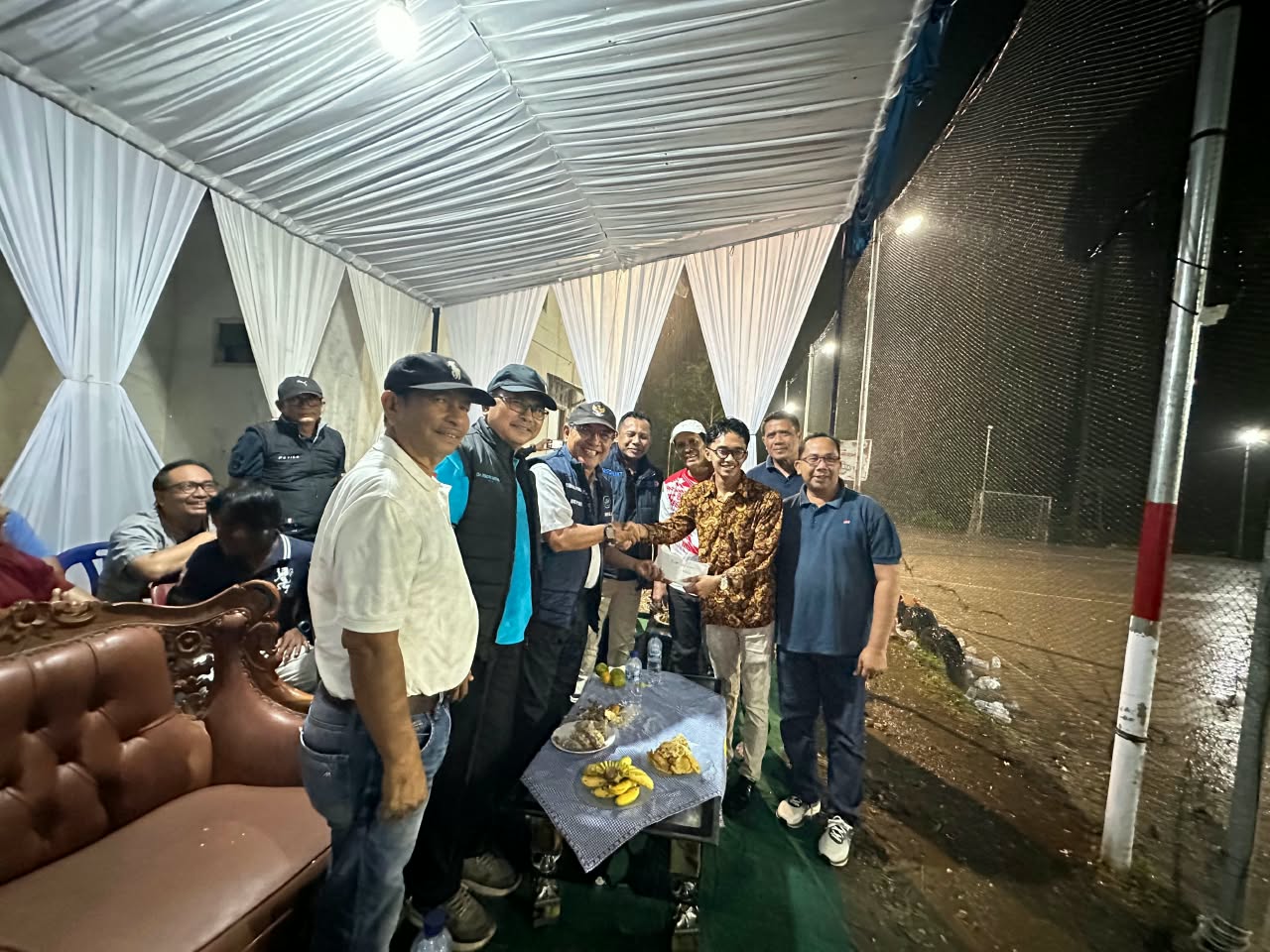 Hadiri Penutupan Garda Satu Cup, Bupati John Kenedy Azis Dorong Futsal Jadi Wadah Cetak Generasi Berprestasi