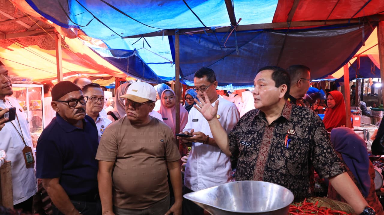 Tekan Harga Cabai Merah, Pemkab Padang Pariaman dan Irjen Kemendagri Turun ke Lapangan